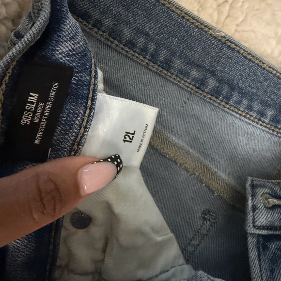 Express High Waisted Cuff Jeans - Picture 7 of 9